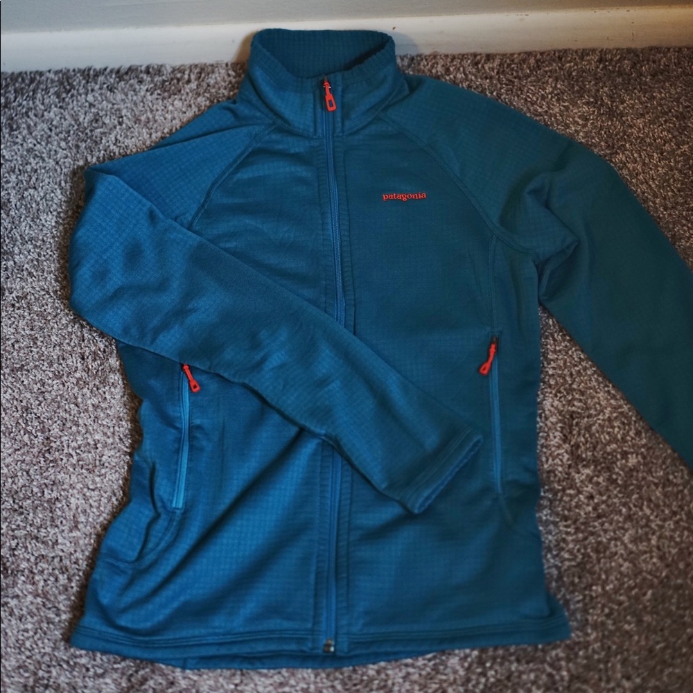 Women’s Patagonia Full Zip R2 Fleece Sweater